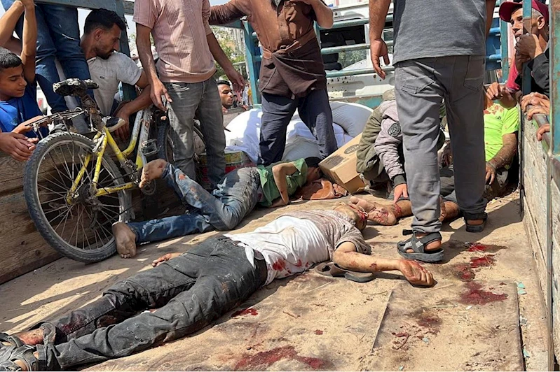 Gazze’nin çeşitli bölgelerine saldırıda 15 şehit