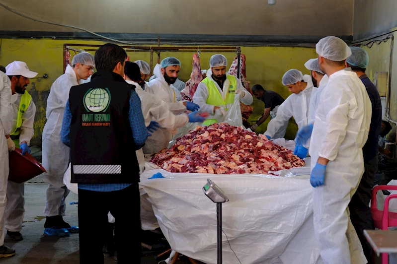 Umut Kervanı Van’da kurban kesimi organizasyonu gerçekleştirdi