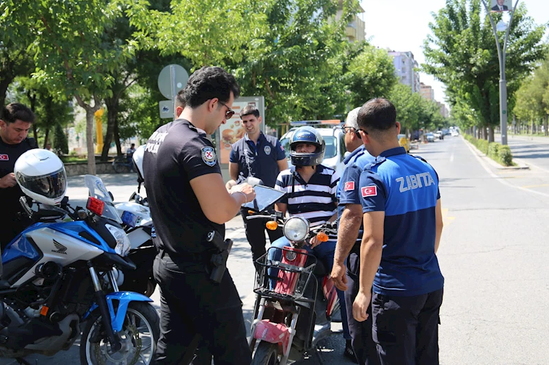 Trafik ve zabıta ekiplerinden ortak motosiklet denetimi