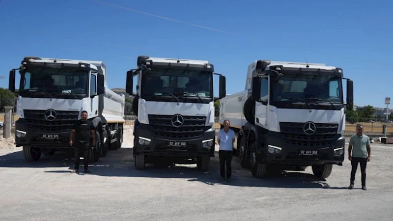 Belediye Başkanı Abdurrahman Tutdere’nin vizyonuyla 3 yeni kamyon hizmete alındı 