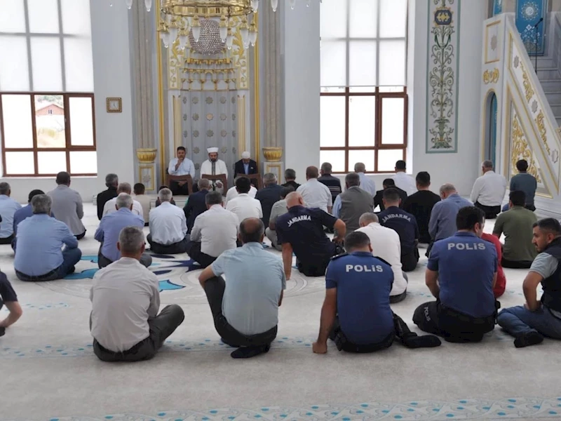 Çelikhan’da 15 Temmuz şehitleri dualarla anıldı 