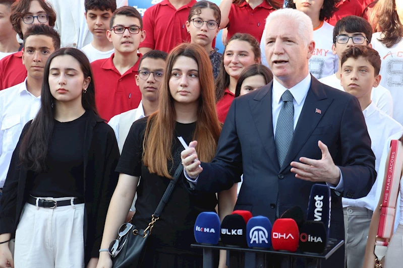 Vali Gül, LGS Şampiyonları ile bir araya geldi