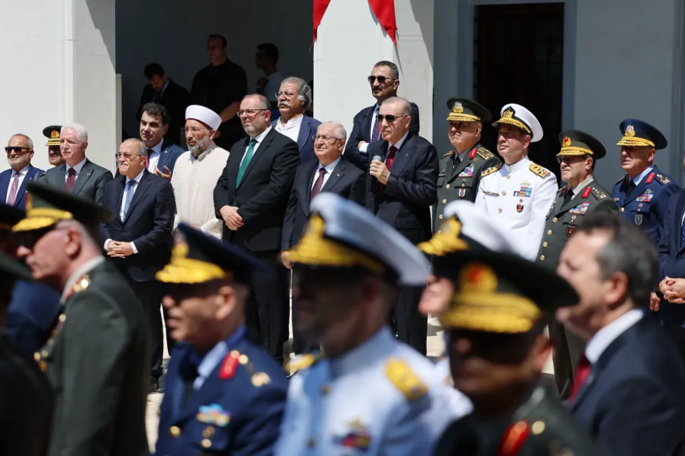 Erdoğan’dan Rektörlük Camii Açılışında Mesaj: “Rabbim, Bizi Minarelerden Yoksun Bırakmasın”
