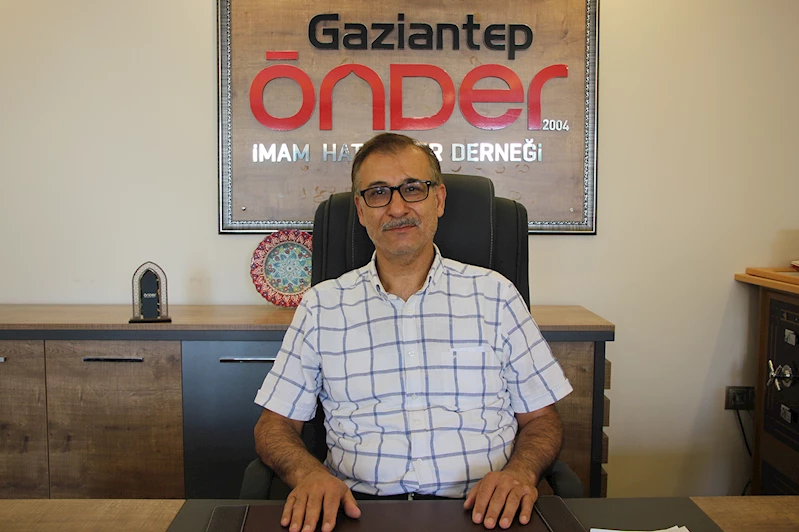 Aksoy: İmam hatiplerin başarısı, ülkemizin geleceğine ışık tutuyor