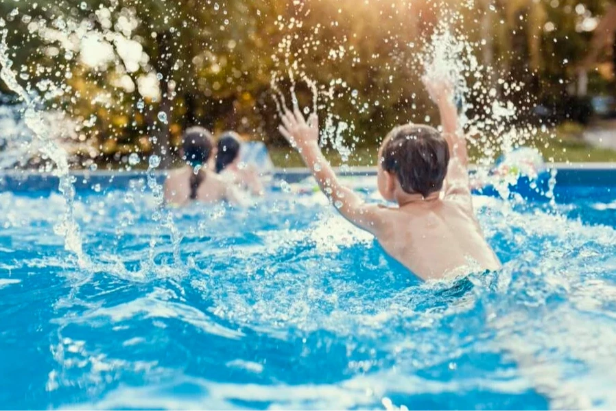 Havuz keyfi hastalık riski taşıyor... Çocuklara önemli uyarılar