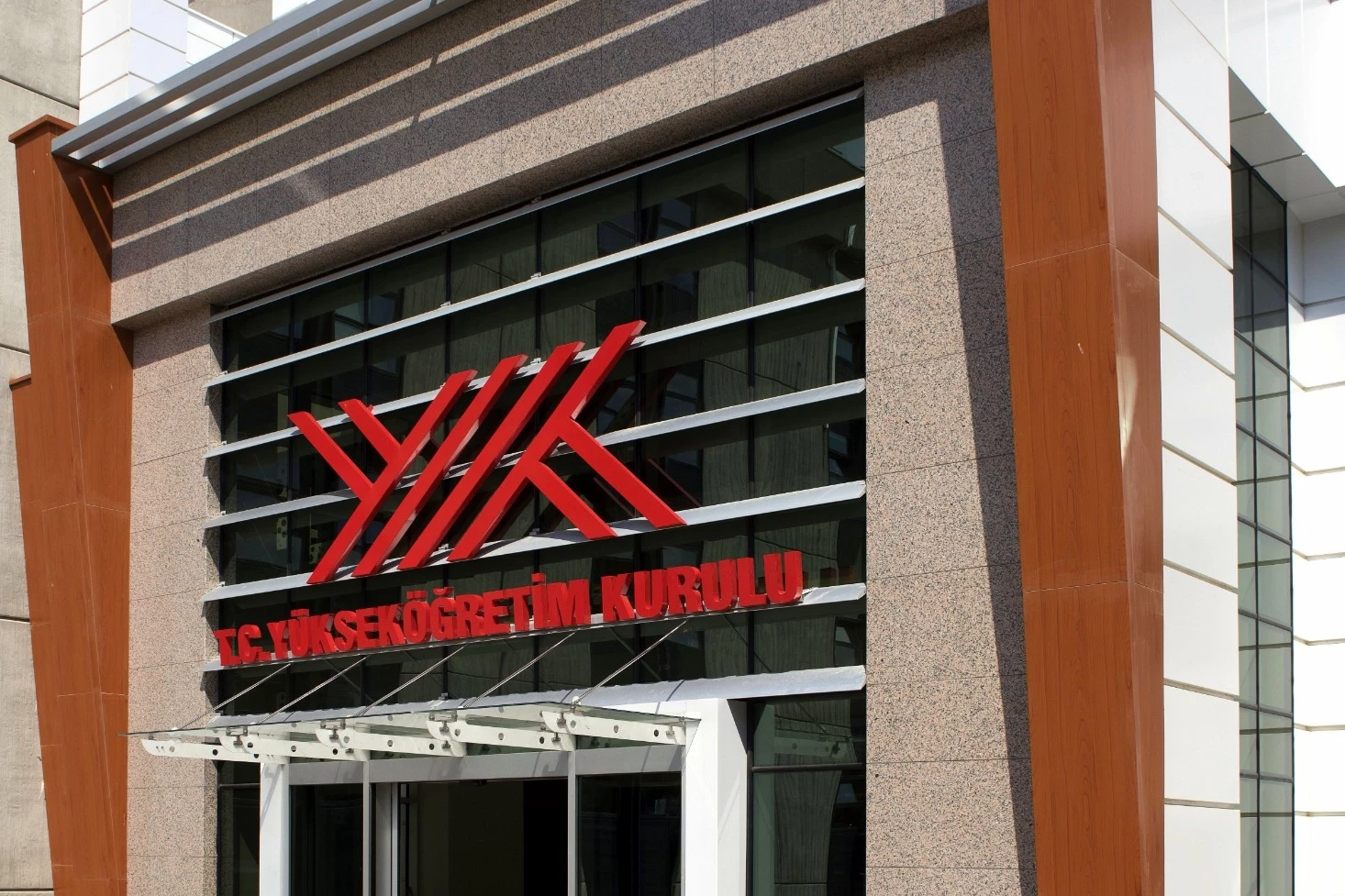 YÖK’ten şehit ve gazi yakınlarına ilave kontenjan müjdesi