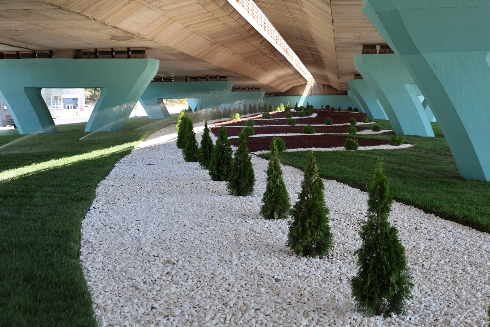 Gebze Topçular Köprülü Kavşağı’nda çevre düzenlemesi