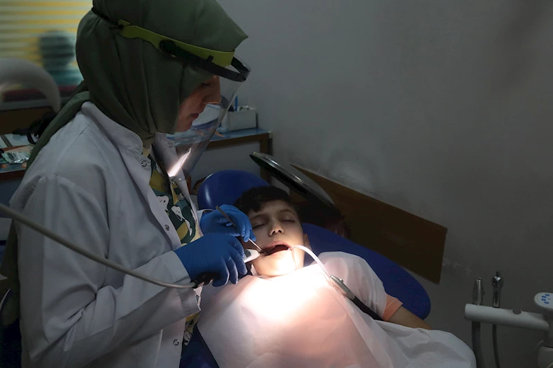 Diş Hekimi Karahan: Bebeklerde diş çıkarma süreci hem zorlu hem de hassas bir dönem