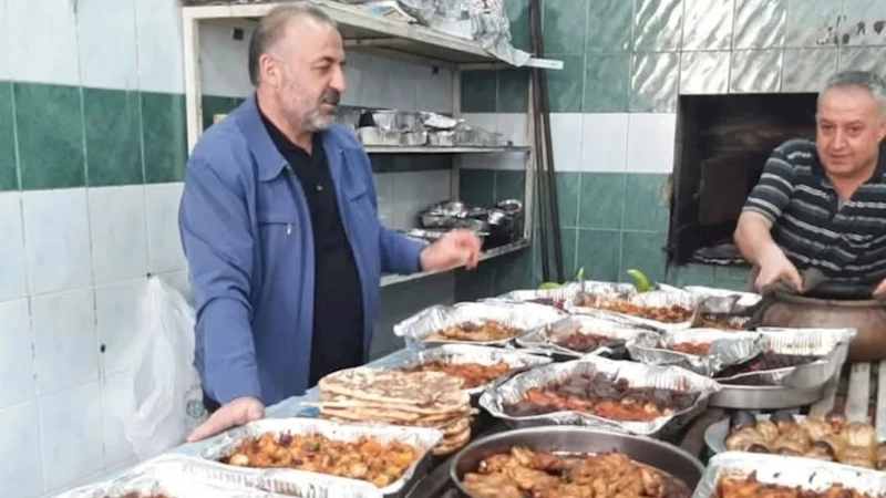 Adıyamanlı fırıncıların ateşle sınavı: 150 derecelik sıcaklıkta zorlu mesai 