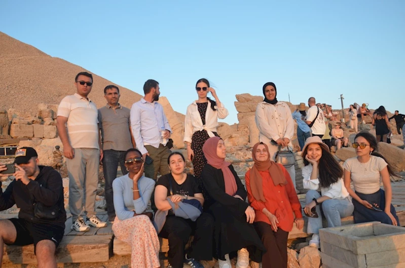 Kültürler Nemrut’ta buluştu 