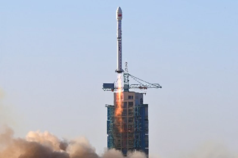 Çin Şıyan sınıfı uydusunu uzaya gönderdi