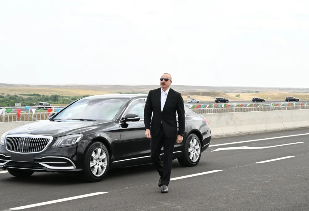 İlham Aliyev Ahmetbeyli-Füzuli-Şuşa yolunun açılışına katıldı