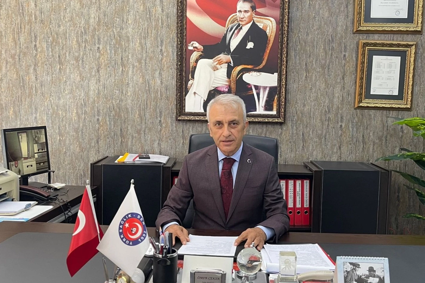 Türk Sağlık Sen: Memur ve emekli maaşları enflasyona yetişemiyor