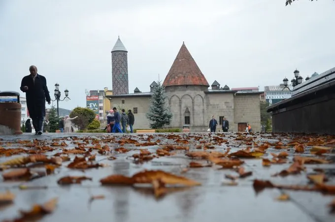 Erzurum’da kayak zamanı!