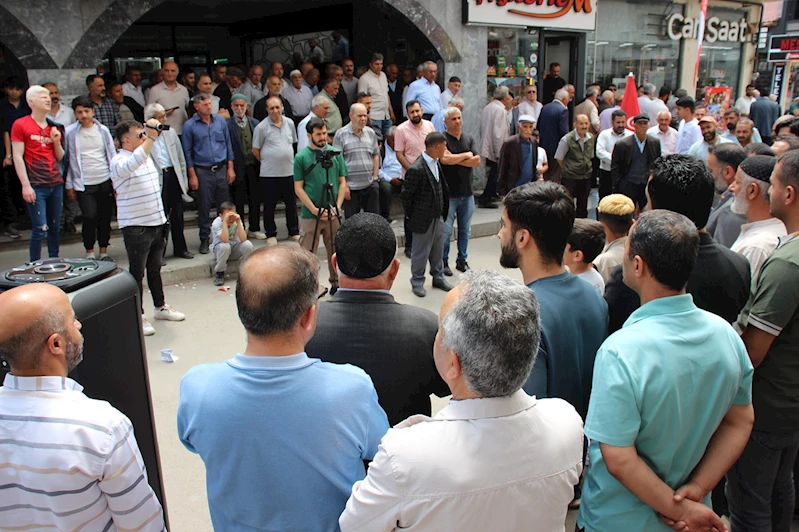 Peygamber Efendimize yapılan hakaret lanetlendi