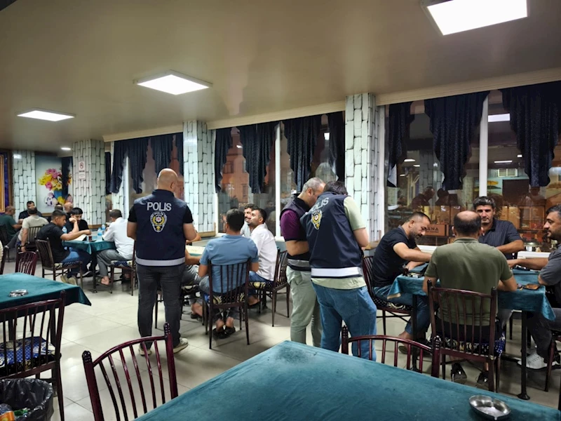 Kahta’da geniş çaplı denetim: Uyuşturucu ve kesici alet ele geçirildi 