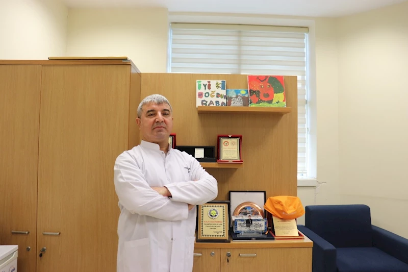 Prof. Dr. Uyanikoğlu’ndan yaz sıcaklarına karşı hayati uyarı: Susuz kalmayın 