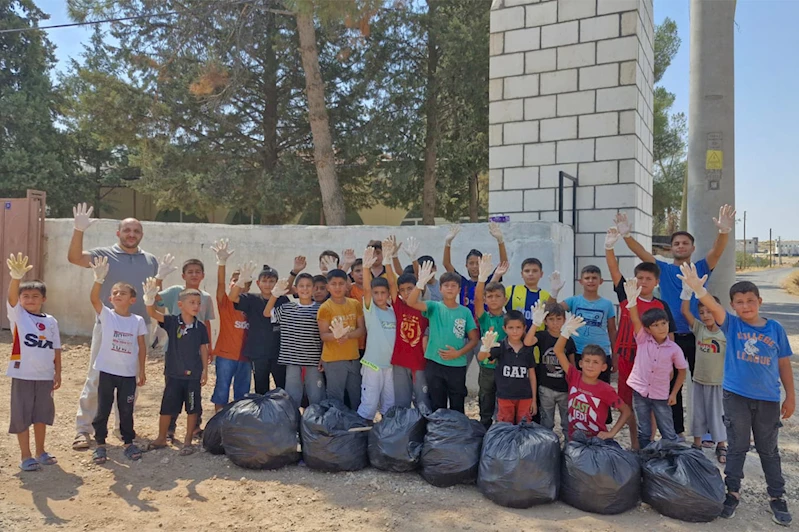 Şanlıurfa’da öğrenciler çevre temizliğiyle orman yangınlarına dikkat çekti