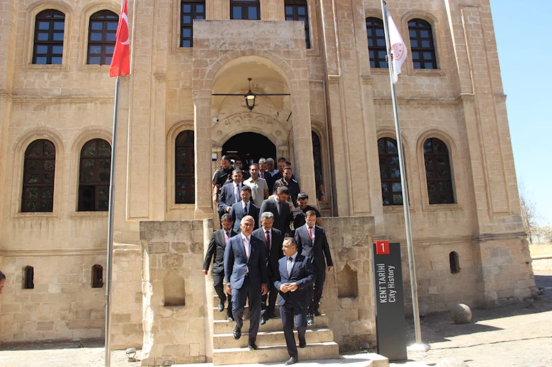 Kültür ve Turizm Bakanı Ersoy, Cizre’de incelemelerde bulundu