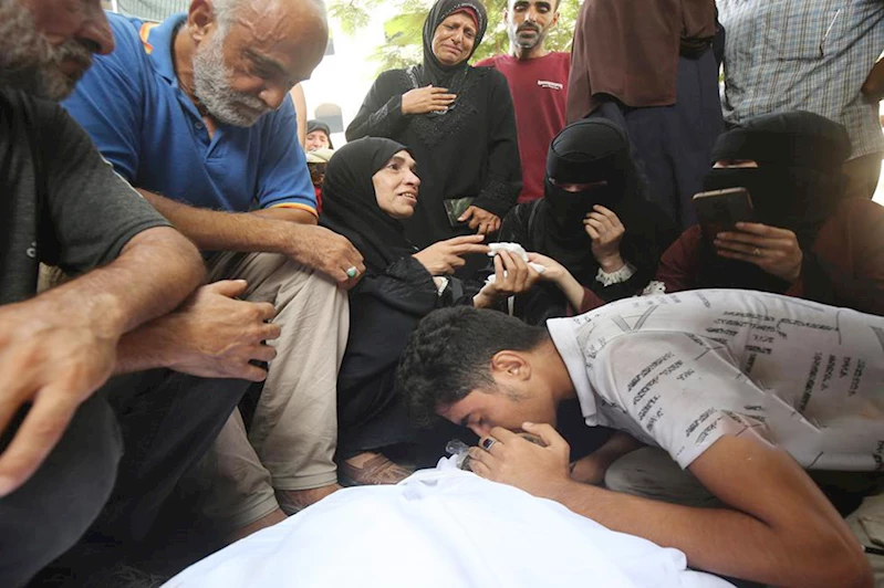 Katil rejim yardım bekleyen sivilleri hedef aldı: 5 şehit, 10 yaralı