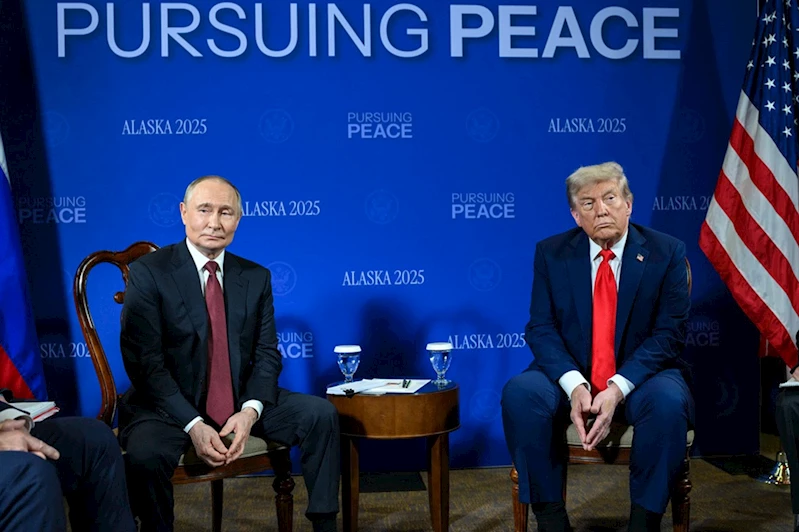 Trump ve Putin Alaska
