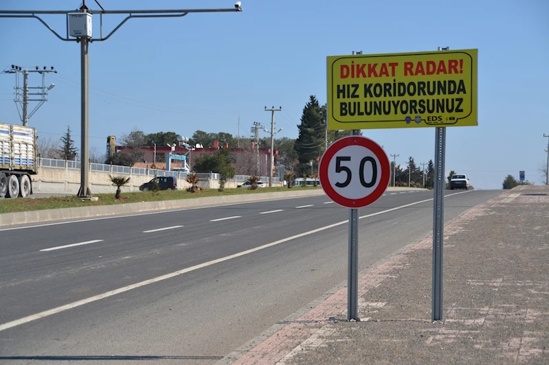 Karayollarında hız sınırları ve trafik levhaları yeniden düzenleniyor