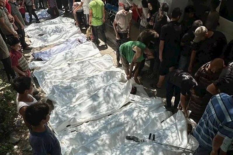 siyonist rejim açlığı silah olarak kullanmaya hız kesmeden devam ediyor