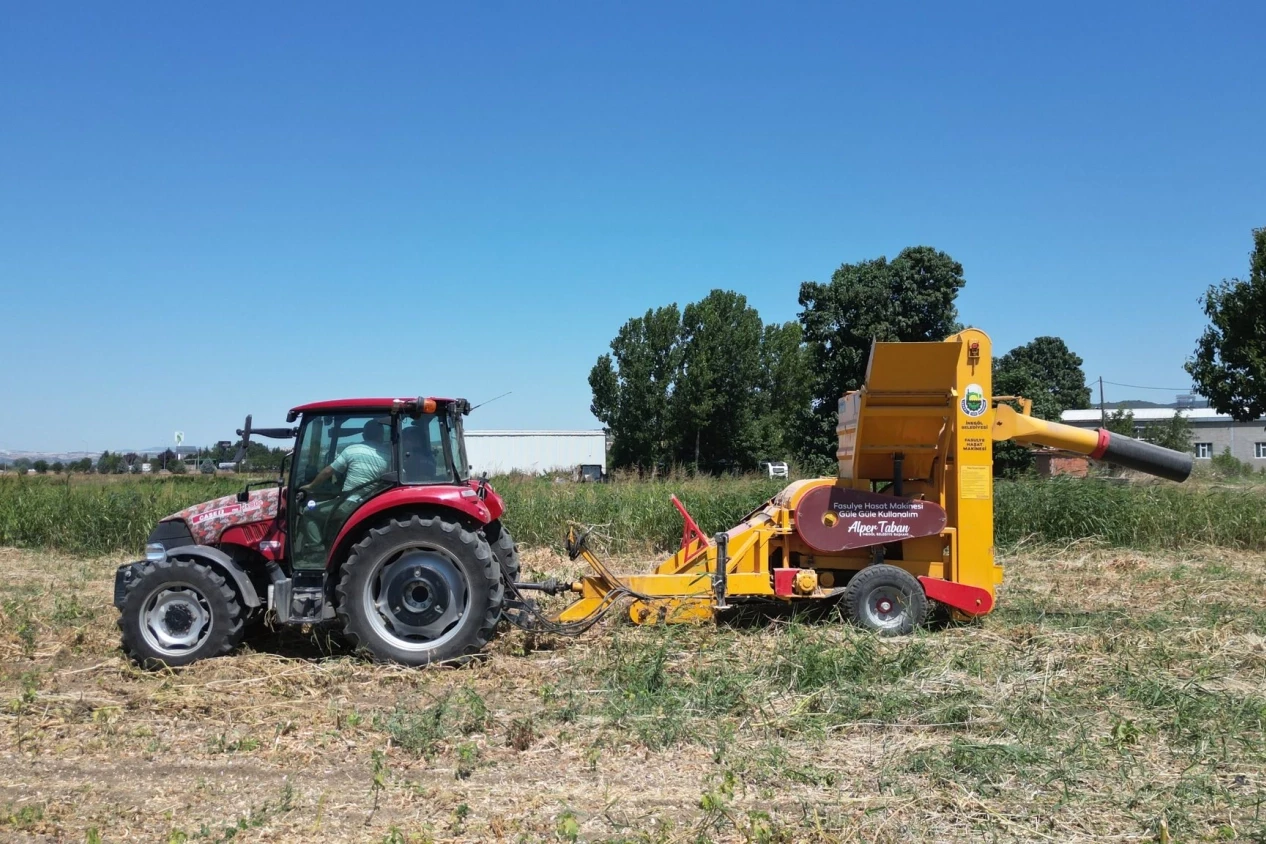 Bursa İnegöl’de fasulye hasadına teknolojik destek