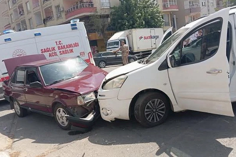 Siirt’te maddi hasarlı trafik kazası: 1 yaralı