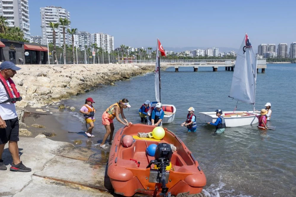 Mersin’de Babil Su Sporları Merkezi 1000 kişiye eğitim verdi
