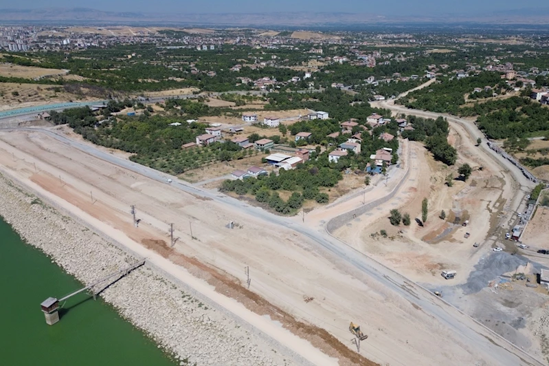 Başkan Taşkın: Doğayı koruyarak suyun cazibesiyle görseli güzel bir alan oluşturacağız