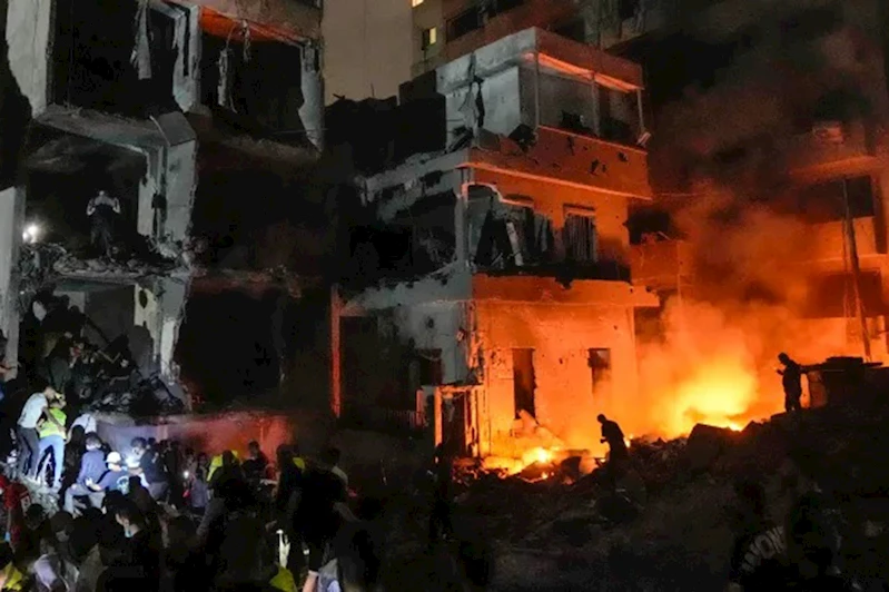 Siyonist işgalciler Lübnan