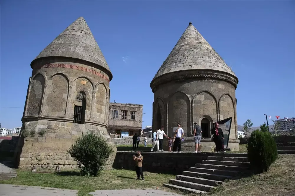  Erzurum’un Kayaklı Koşu ve Biatlon Tesisleri Yaz Kamplarına Açıldı