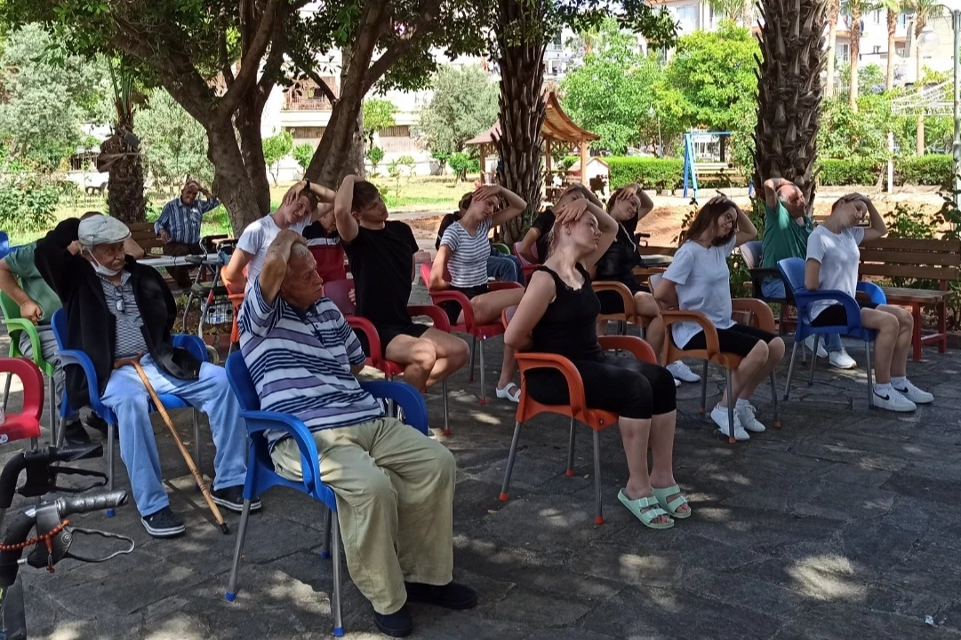 Çekyalı öğrenciler Mersin’de hayata dokundu
