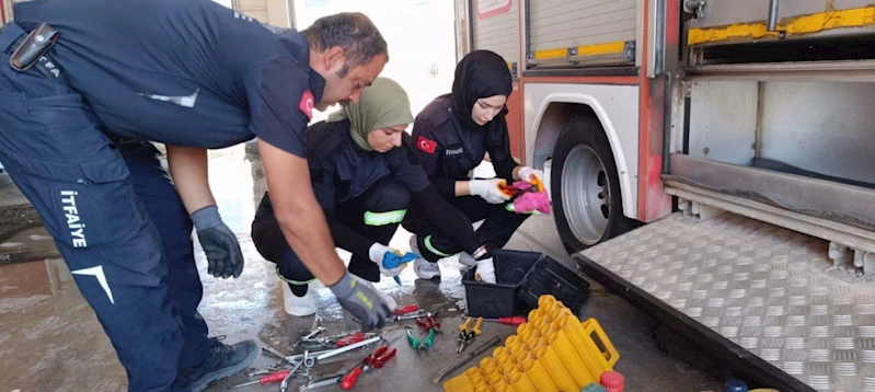 Adıyaman belediyesinde kadın stajyerler cesaretleriyle öne çıktı  - Videolu Haber