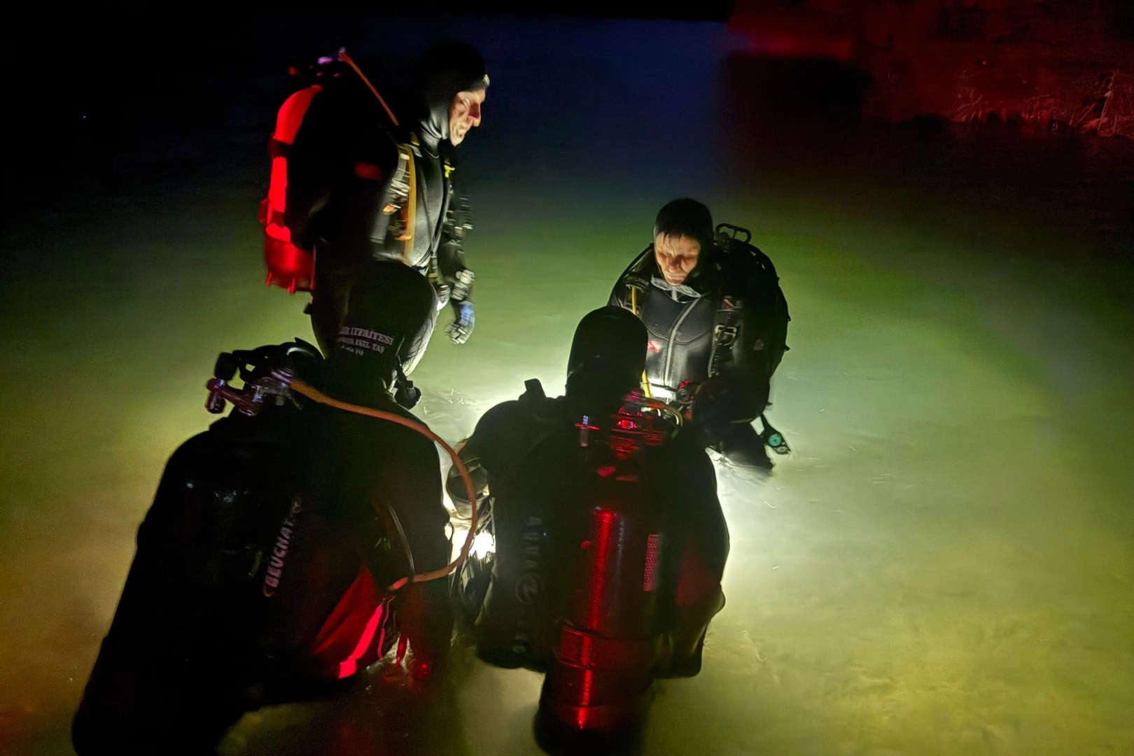 İzmirli dalgıçlar Bayındır’da boğulma vakasına müdahale etti