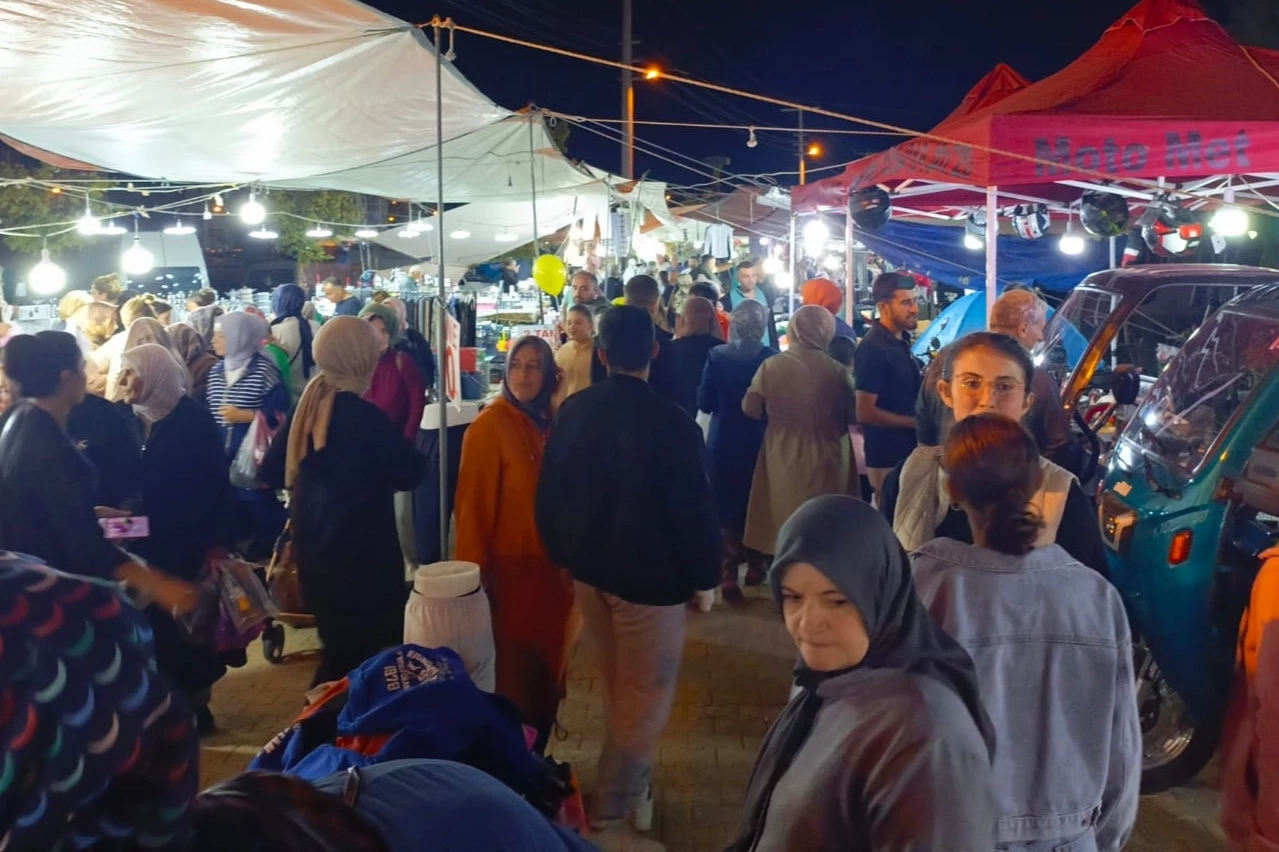 Bilecik Pazaryeri Panayırında insan seli!