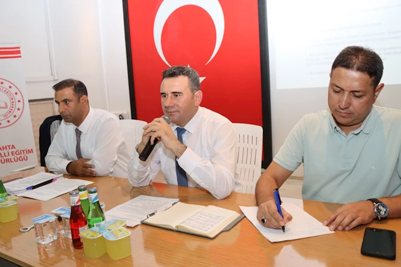 Kahta’da Sene Başı Okul Müdürleri Toplantısı Yapıldı 