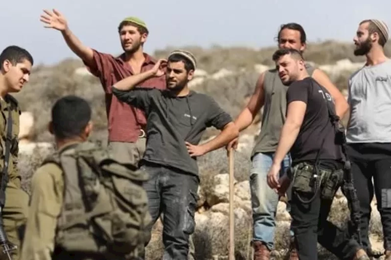 Yahudi çeteler Kfar Malik ve Tayibe