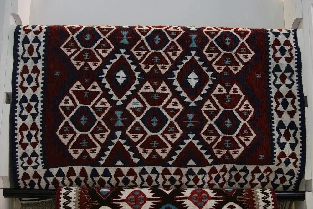 Kilim Motifleri Hediyelik Eşyalarda Hayat Buluyor