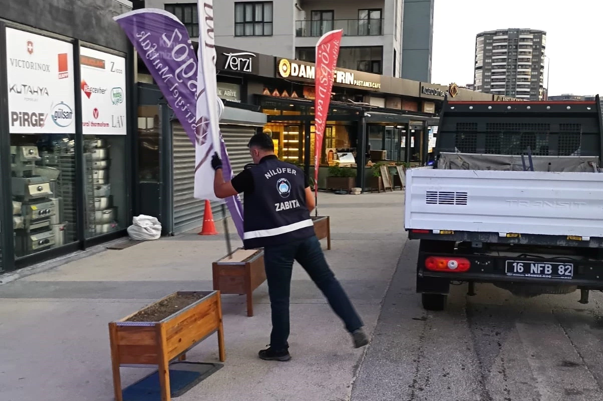 Bursa Nilüfer’in caddelerinde kapsamlı temizlik