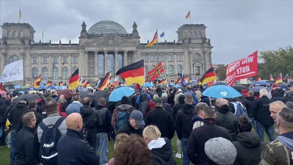 Almanya’da enerji protestosu: Binlerce kişi sokaklarda