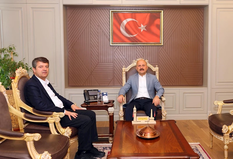 Vali Varol, Belediye Başkanı Tutdere’yi makamında kabul etti 