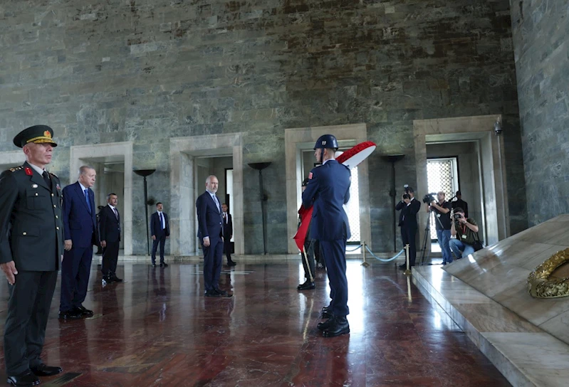 Erdoğan ve YAŞ Üyelerinden Anıtkabir