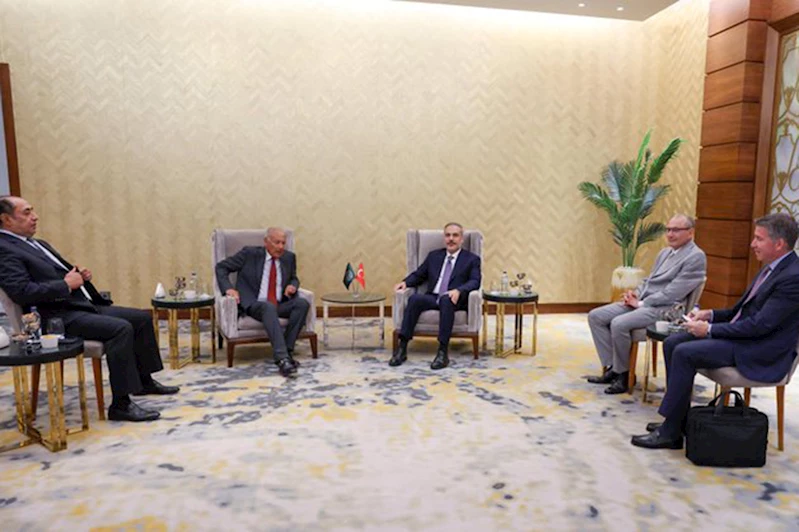 Dışişleri Bakanı Fidan, Arap Birliği Genel Sekreteri ile görüştü
