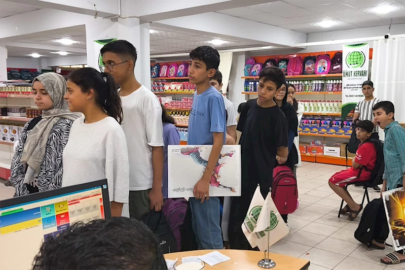 Şanlıurfa’da ihtiyaç sahibi çocuklara kırtasiye desteği