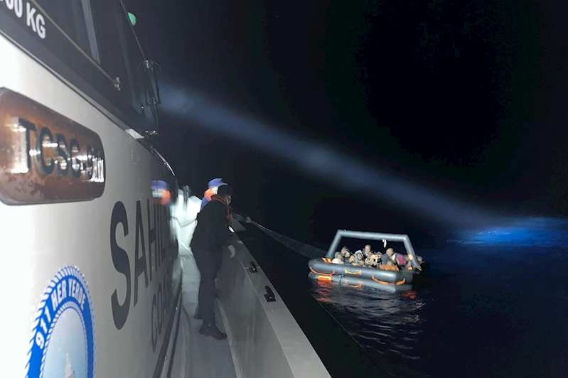 Muğla açıklarında 35 düzensiz göçmen kurtarıldı