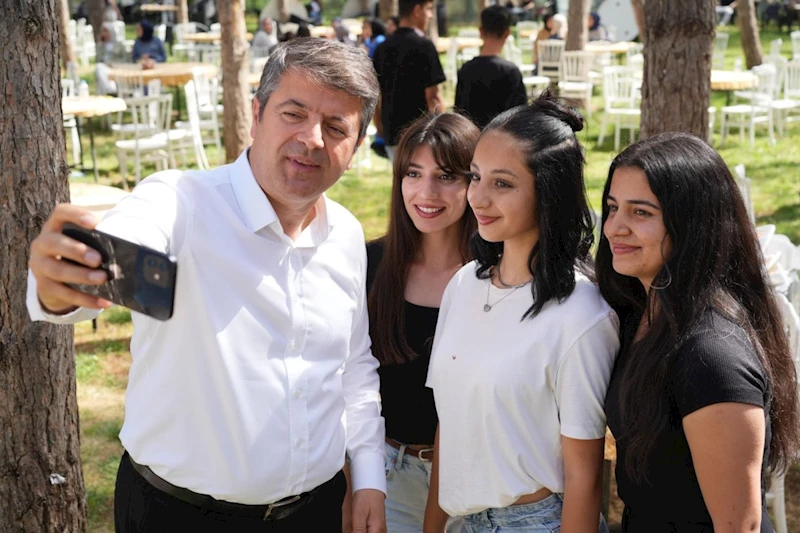 Adıyaman Belediyesi’nden üniversite öğrencilerine eğitim desteği 