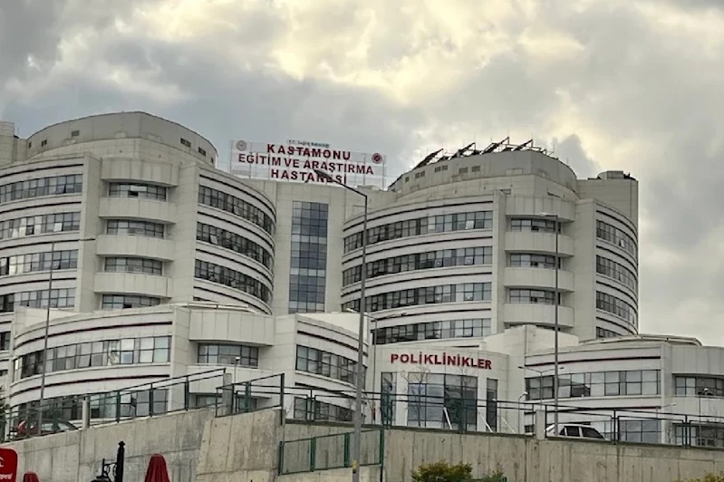 7 yıldır yürüyemeyen hasta, 9 günlük tedaviyle ayağa kalktı