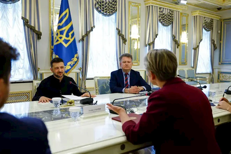 İngiltere Dışişleri Bakanı Cooper Ukrayna